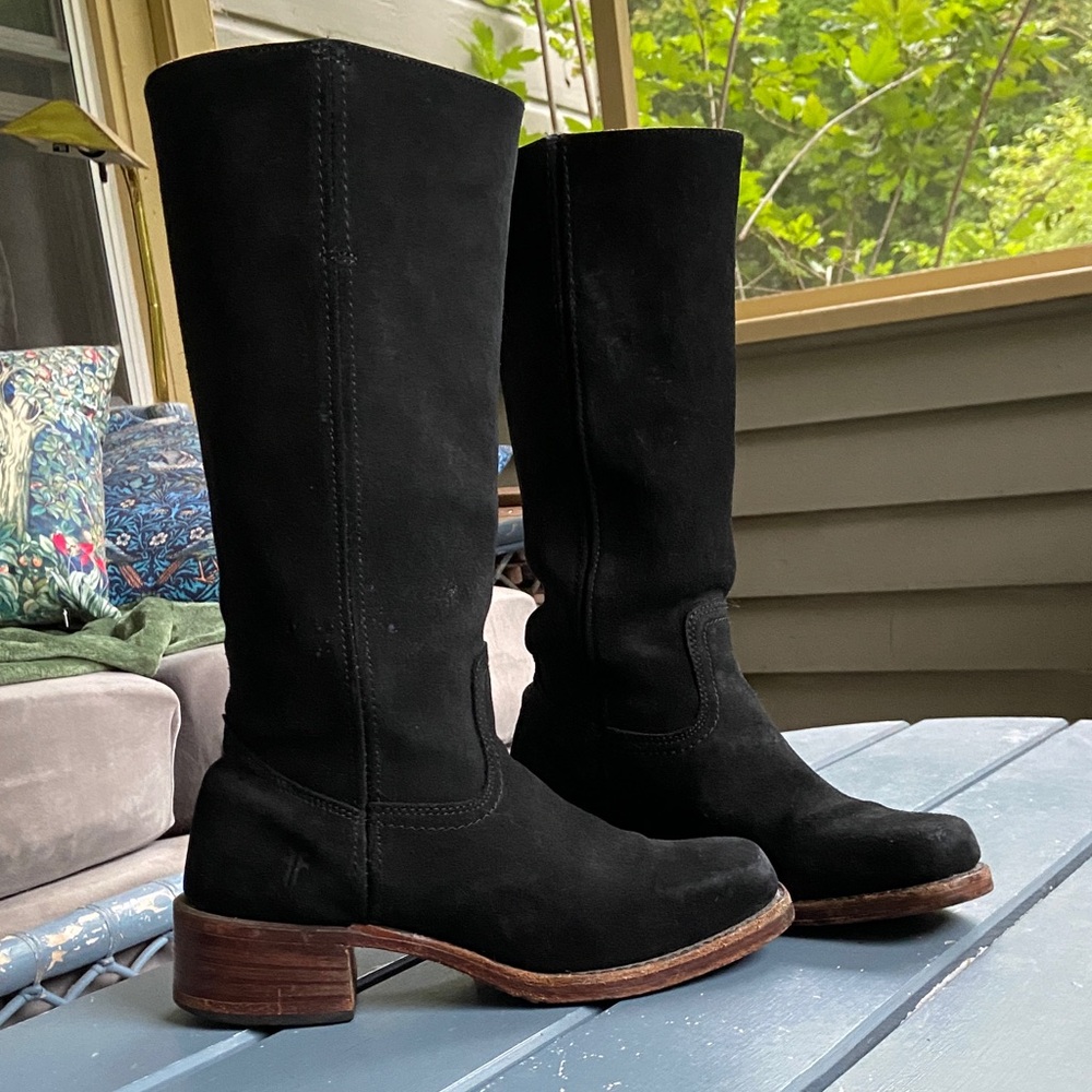 Rare Vintage Black Suede Campus Fryes